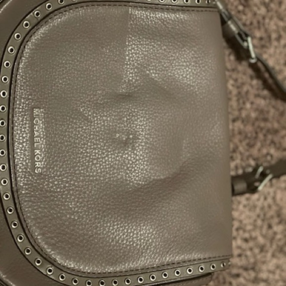 Michael Kors crossbody bag and small wallet - Picture 7 of 8